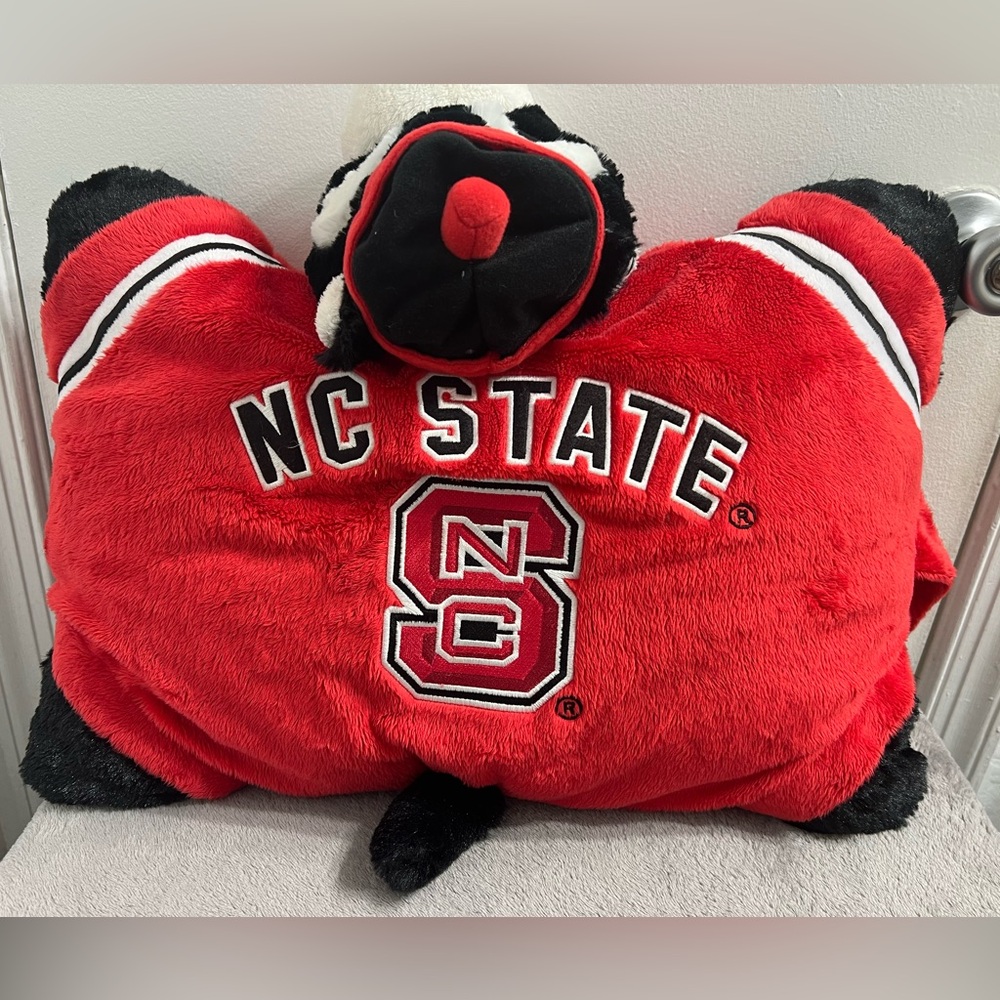 NC State University Wolfpack Red Pillow Pet - Picture 1 of 10